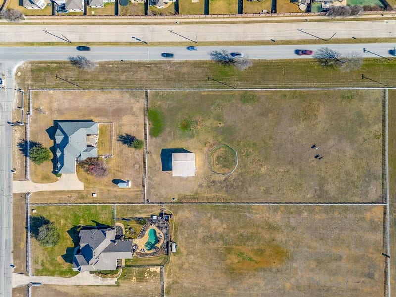 801 Creek Hollow Lane, Fort Worth TX 76131 - Photo 4