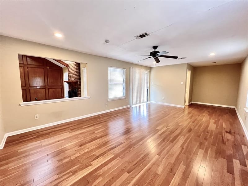 6206 Aires Drive, Arlington TX 76001 - Photo 6