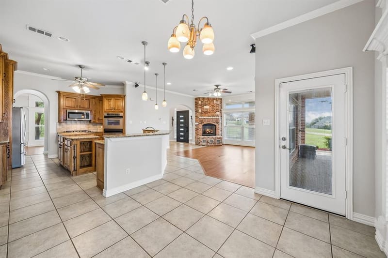 3721 S Lighthouse Hill Lane, Fort Worth TX 76179 - Photo 10