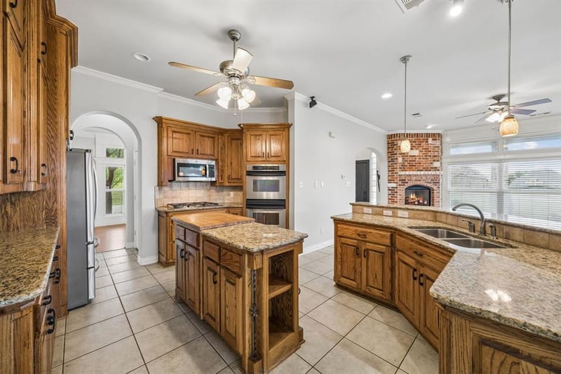 3721 S Lighthouse Hill Lane, Fort Worth TX 76179 - Photo 11