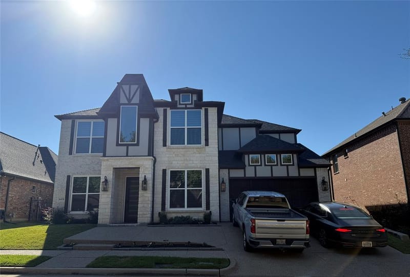 6410 Tuscany Park Drive, Arlington TX 76016 - Photo 2