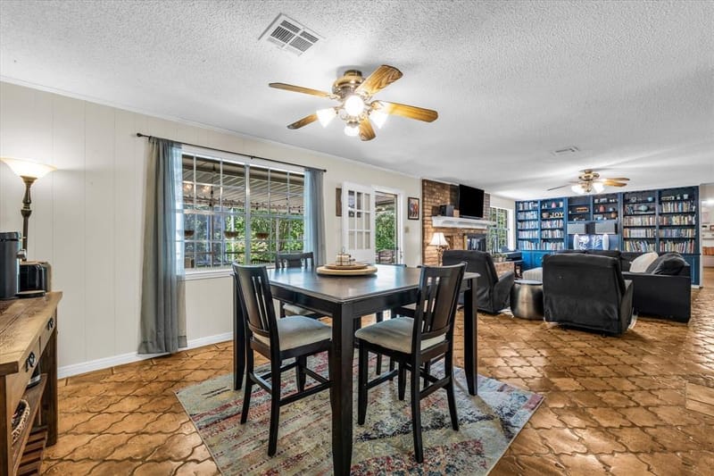 1208 Knotty Oaks Drive, Woodway TX 76712 - Photo 13