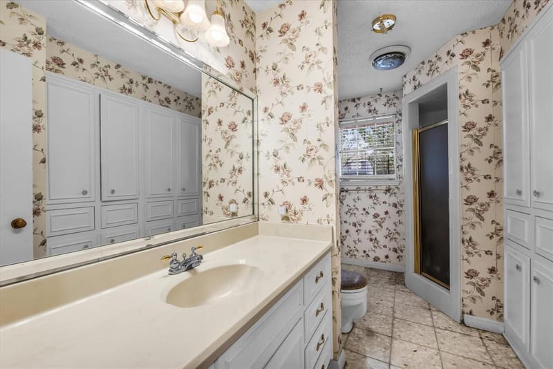 1208 Knotty Oaks Drive, Woodway TX 76712 - Photo 31