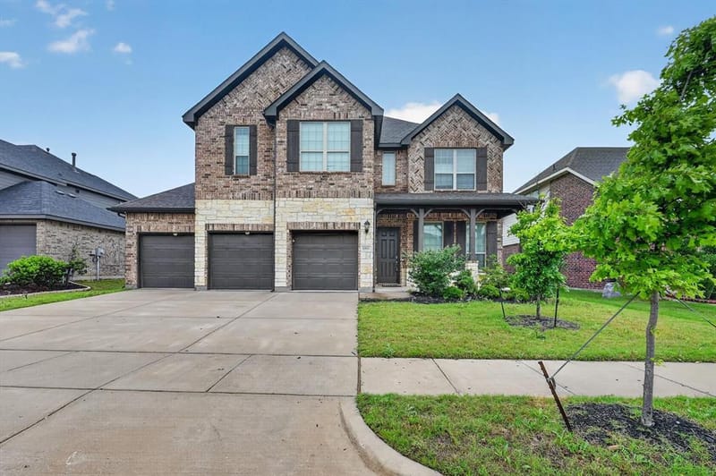 1906 Gristmill Drive, Mansfield TX 76063 - Photo 2