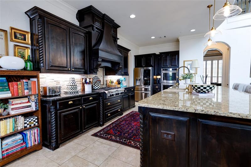 7757 Bella Milano Drive, Fort Worth TX 76126 - Photo 8