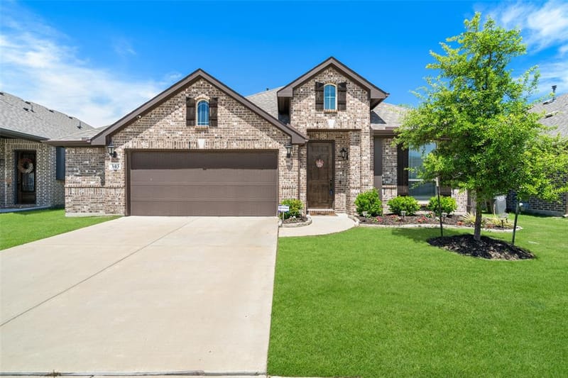 343 Winterwood Drive, Lavon TX 75166
