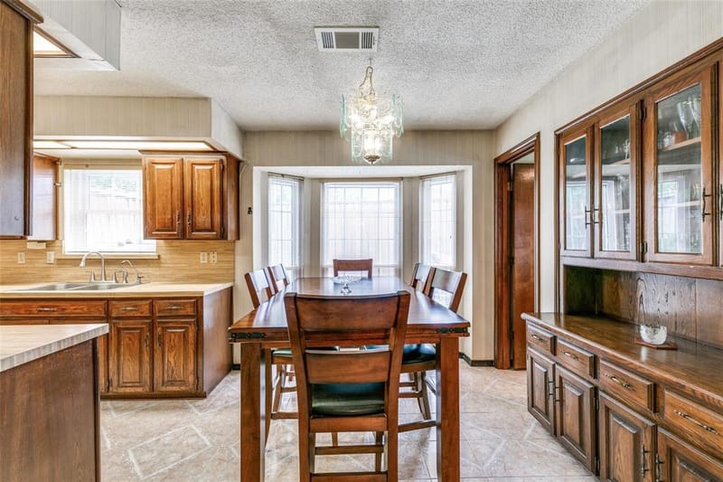 321 Kingsbridge Drive, Garland TX 75040 - Photo 14