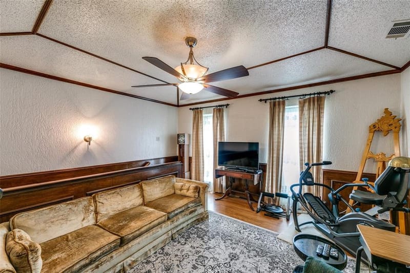 321 Kingsbridge Drive, Garland TX 75040 - Photo 18