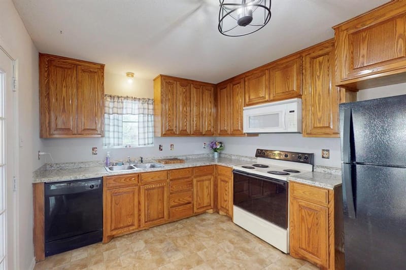 9945 Pack Saddle Trail, Fort Worth TX 76108 - Photo 14
