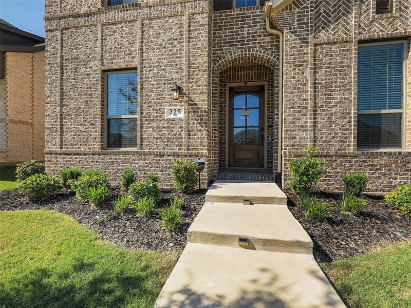 325 Mustang Draw Trail, McKinney TX 75071 - Photo 4