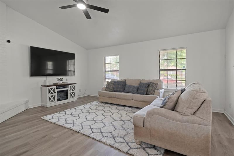 1032 Twin Falls Drive, DeSoto TX 75115 - Photo 6