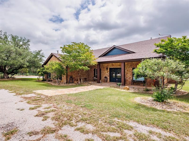 5615 County Road 153, Bangs TX 76823 - Photo 36