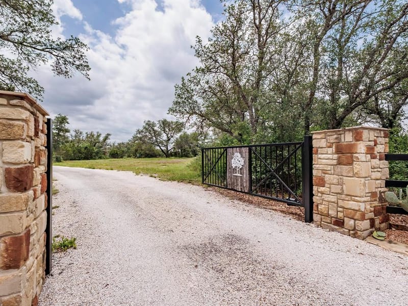 5615 County Road 153, Bangs TX 76823 - Photo 35