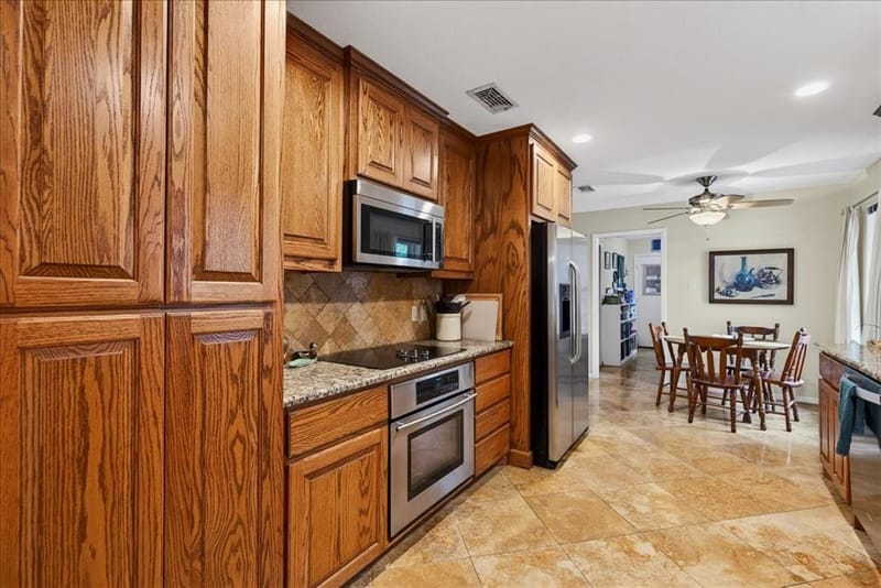 1808 E Cedar Elm Drive, Arlington TX 76012 - Photo 9