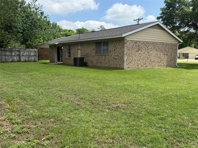 1001 Parkwood Court, Gainesville TX 76240 - Photo 30