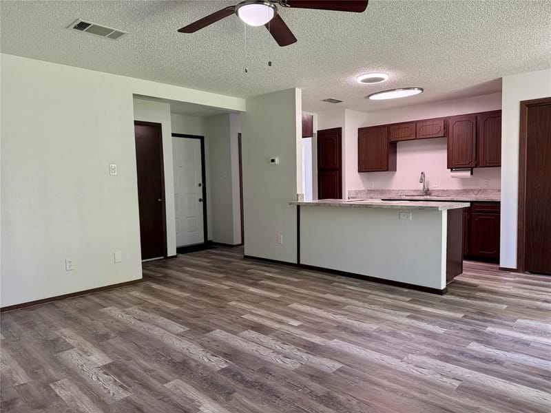 1001 Parkwood Court, Gainesville TX 76240 - Photo 8