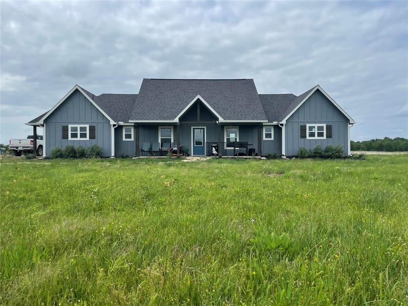 712 Vz County Road 3510, Wills Point TX 75169