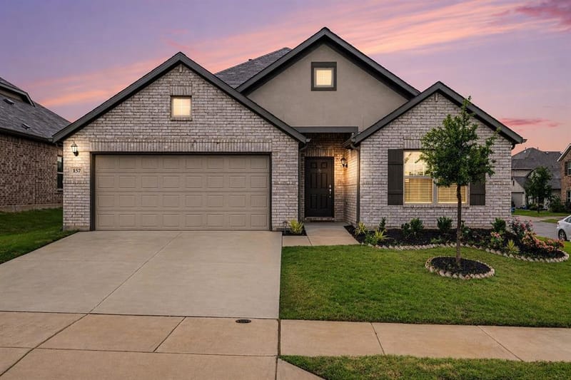 157 Greenback Trail, Fort Worth TX 76131