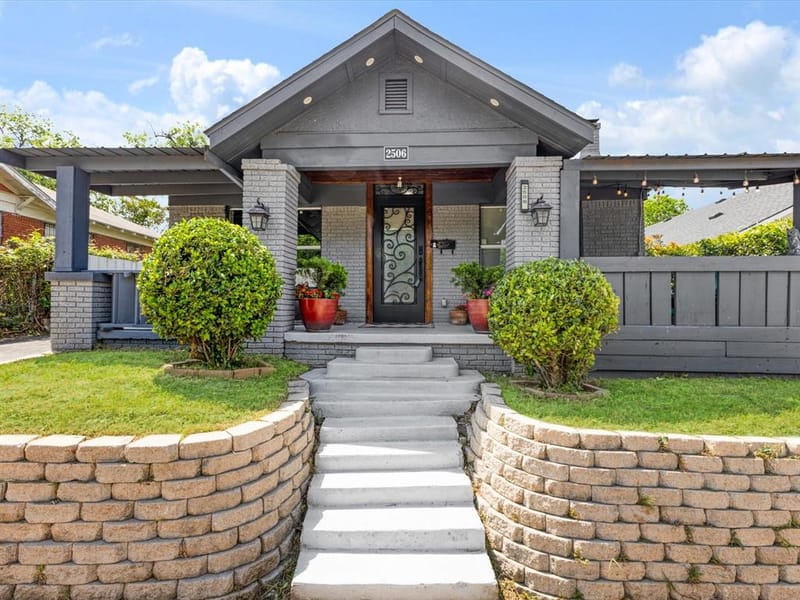 2506 Vaughn Boulevard, Fort Worth TX 76105 - Photo 2