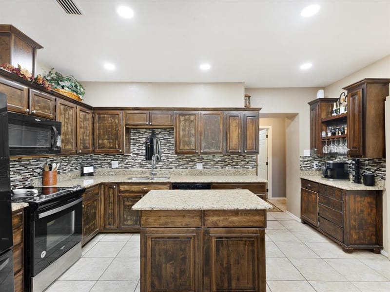 2506 Vaughn Boulevard, Fort Worth TX 76105 - Photo 9