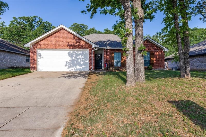 741 Oak Park Drive, Azle TX 76020 - Photo 11