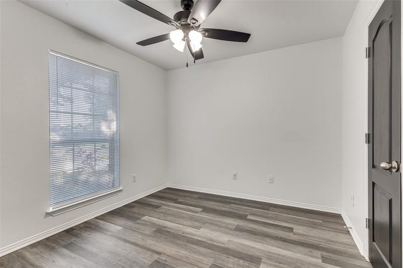 741 Oak Park Drive, Azle TX 76020 - Photo 8