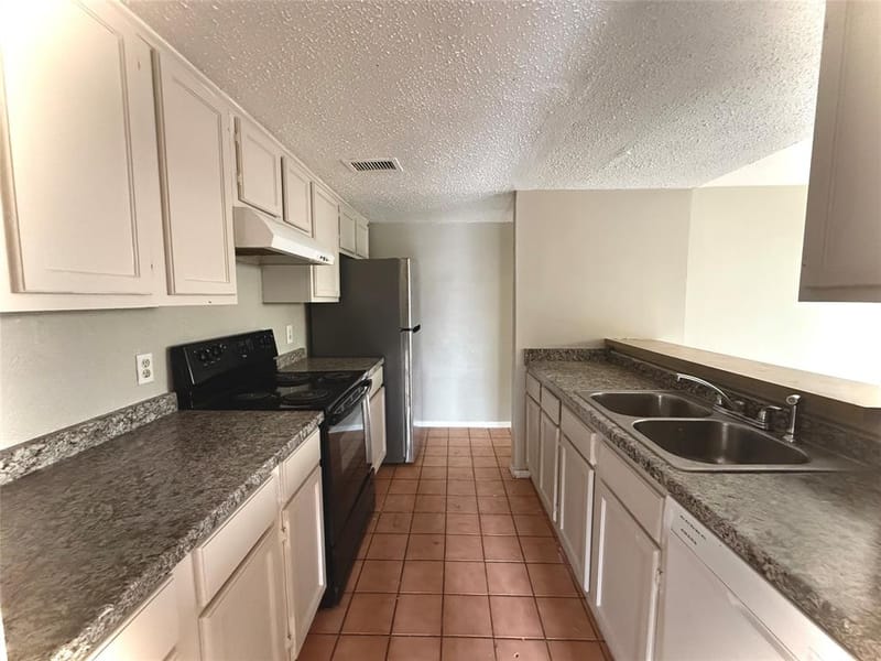8560 Park Lane Unit 29, Dallas TX 75231 - Photo 9