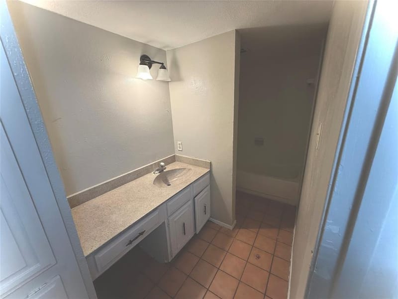 8560 Park Lane Unit 29, Dallas TX 75231 - Photo 21
