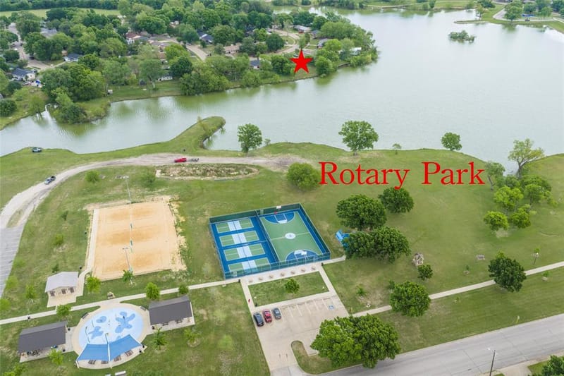 536 Lakeshore Drive, Ennis TX 75119 - Photo 28