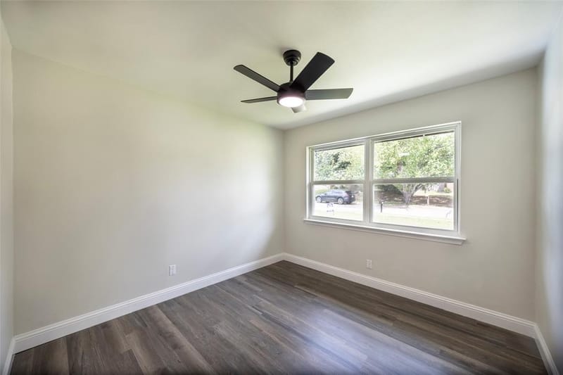 536 Lakeshore Drive, Ennis TX 75119 - Photo 19