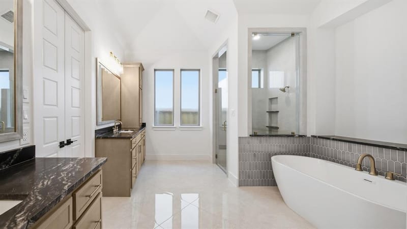 708 Bear Creek Drive, Hurst TX 76054 - Photo 16