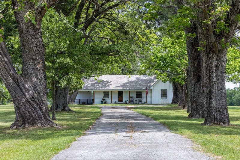 1100 Rs County Road 3150, Emory TX 75440 - Photo 2