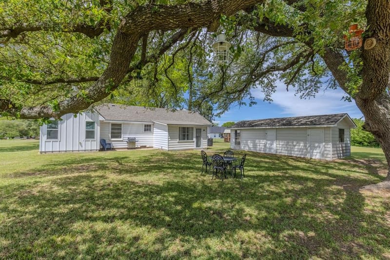 1100 Rs County Road 3150, Emory TX 75440 - Photo 31