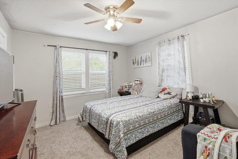 305 Claude Avenue, Cleburne TX 76031 - Photo 9