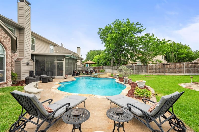 2735 Creek Crossing Drive, McKinney TX 75072 - Photo 4