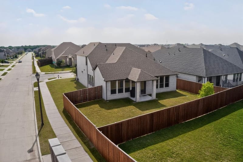 655 Southern Hills Drive, Red Oak TX 75154 - Photo 37