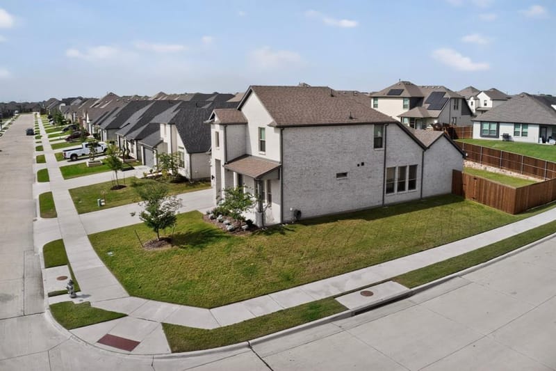 655 Southern Hills Drive, Red Oak TX 75154 - Photo 39