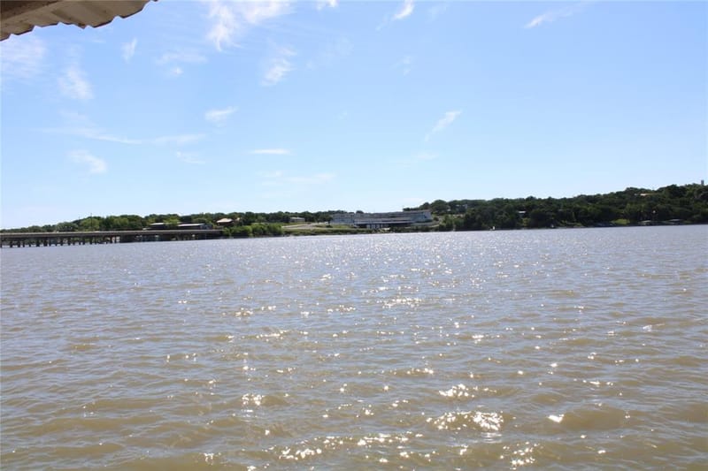 225 Avolyne Avenue, Brownwood TX 76801 - Photo 5