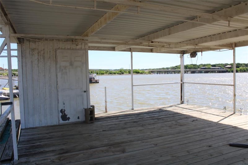 225 Avolyne Avenue, Brownwood TX 76801 - Photo 4