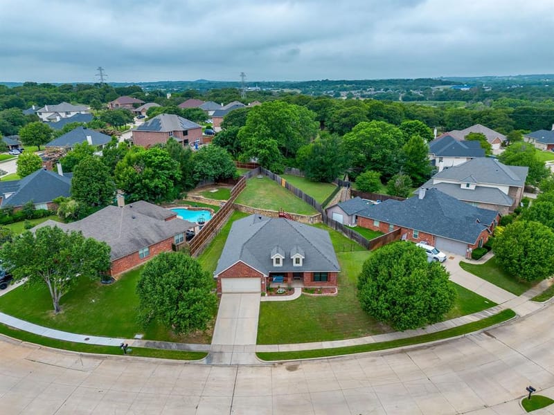 2720 Pinnacle Drive, Burleson TX 76028 - Photo 36