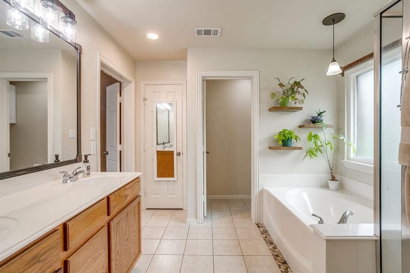 2720 Pinnacle Drive, Burleson TX 76028 - Photo 20