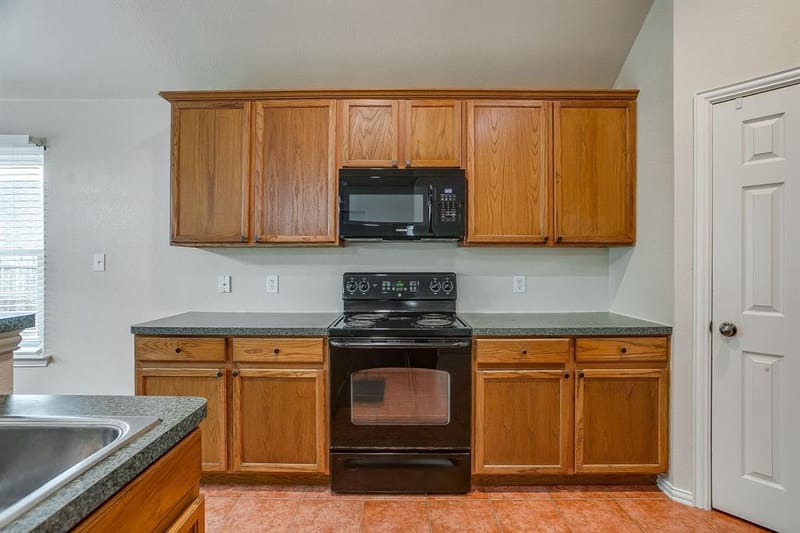 2720 Pinnacle Drive, Burleson TX 76028 - Photo 15