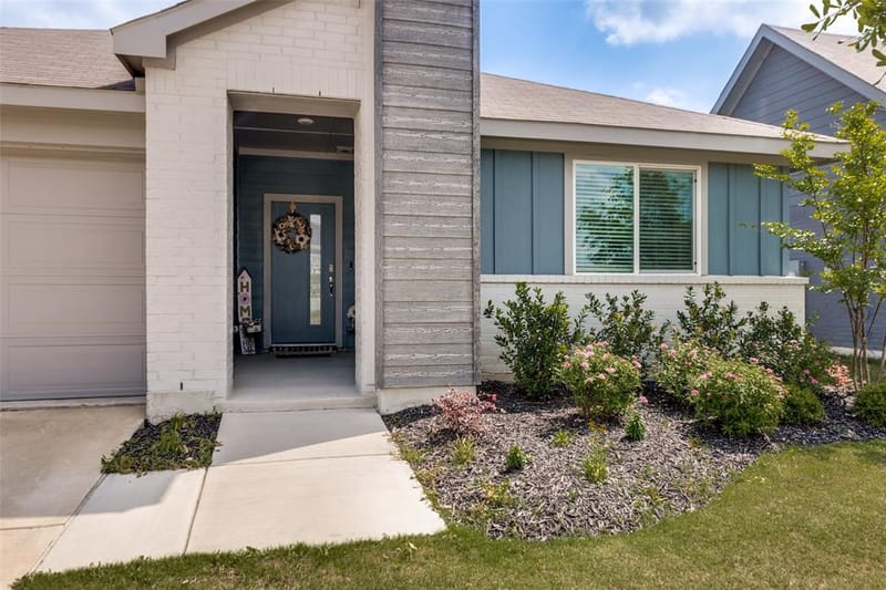 737 Trinity Park Trail, Alvarado TX 76009 - Photo 6