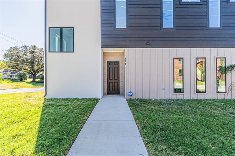 4309 SYLVESTER Street, Dallas TX 75219 - Photo 38