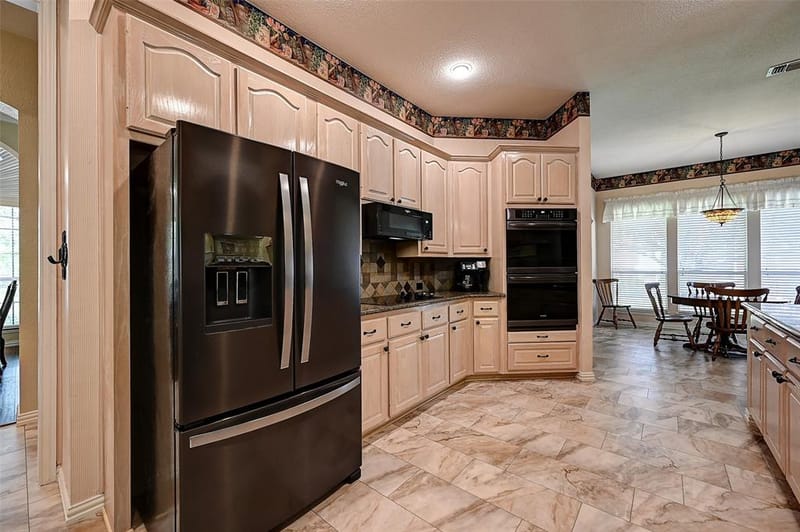 6608 Barclay Lane, Garland TX 75044 - Photo 12