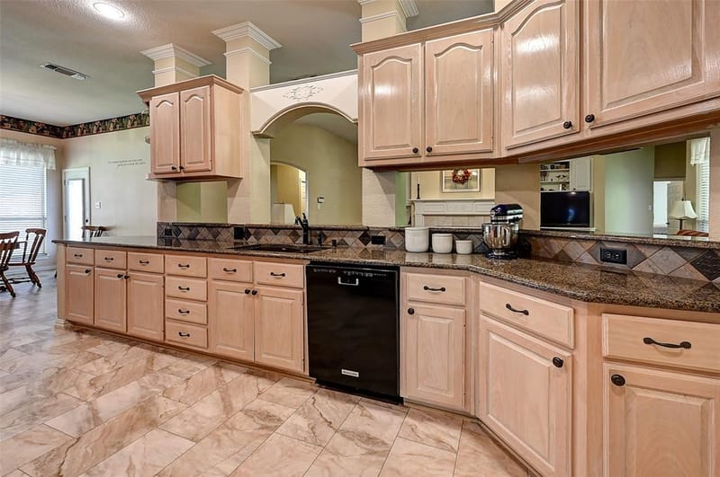 6608 Barclay Lane, Garland TX 75044 - Photo 11