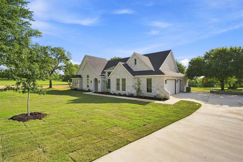 2008 Beauty Berry Court, Cleburne TX 76031 - Photo 34