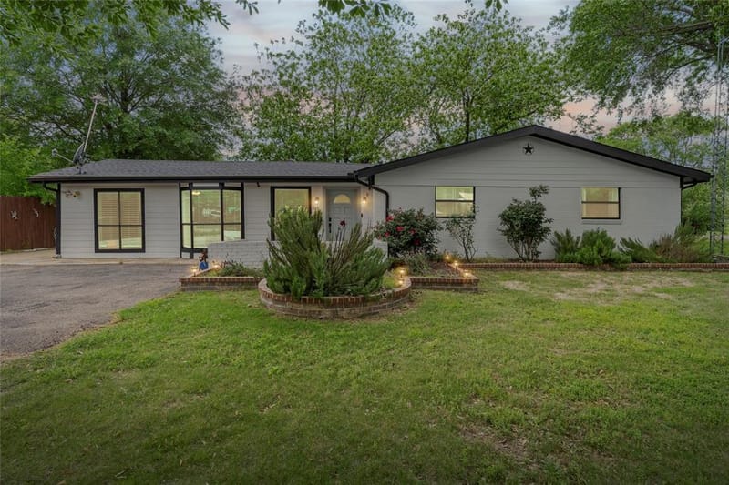 965 Farm Road 900 N, Saltillo TX 75478 - Photo 2