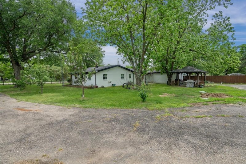 965 Farm Road 900 N, Saltillo TX 75478 - Photo 30