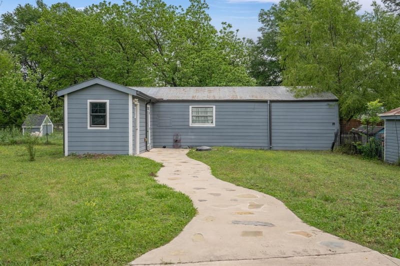 965 Farm Road 900 N, Saltillo TX 75478 - Photo 35